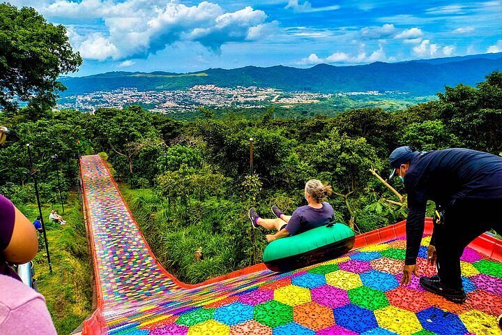 Is the El Salvador Rainbow Slide a Water Slide: Complete Analysis